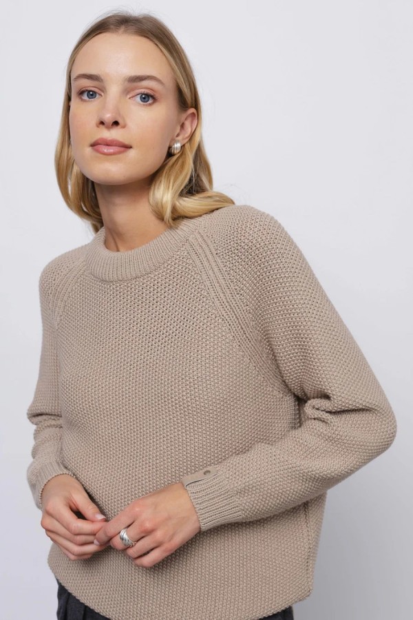 robi agnes. Suzy megztinis Smėlinė