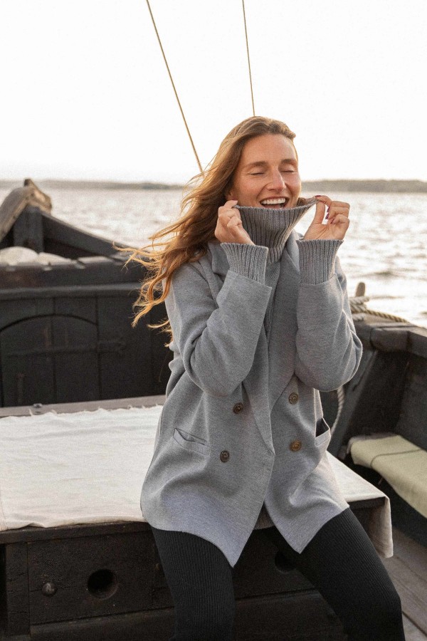 SALANIDA. FORZA MEGZTAS MERINO ŠVARKAS