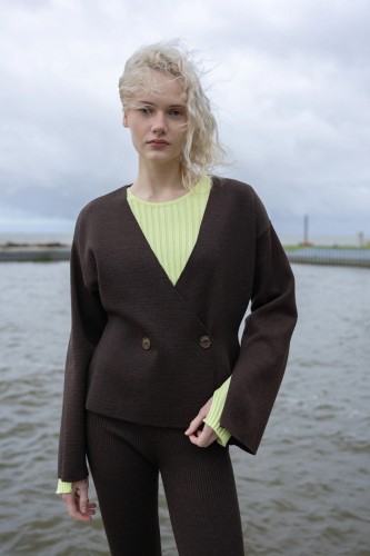 salanida. Galante megztas merino švarkas Šokoladas