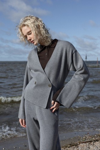 Salanida. Galante megztas merino švarkas Šviesiai pilka