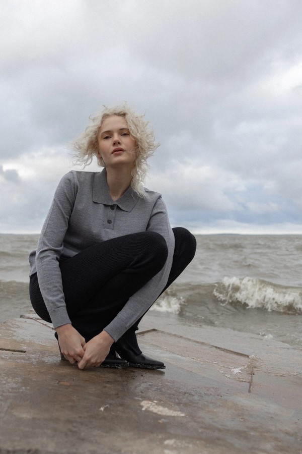 Salanida. Galante palaidinė Šviesiai pilka