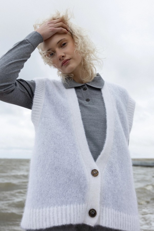 salanida. Melody moheros liemenė