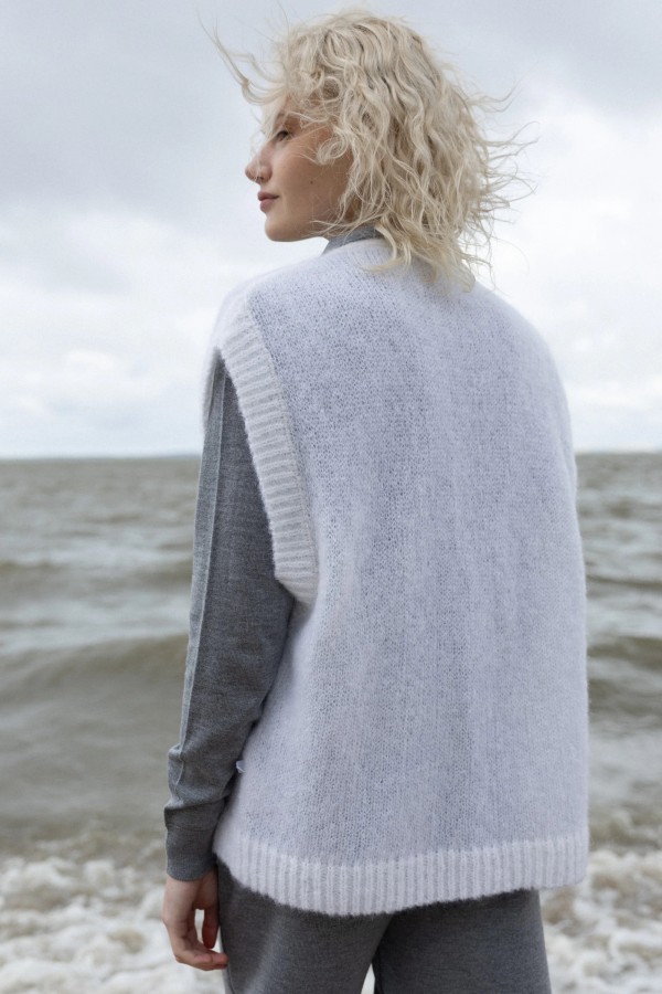 salanida. Melody moheros liemenė