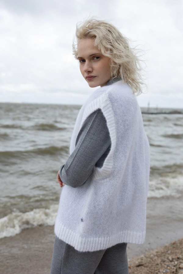 salanida. Melody moheros liemenė