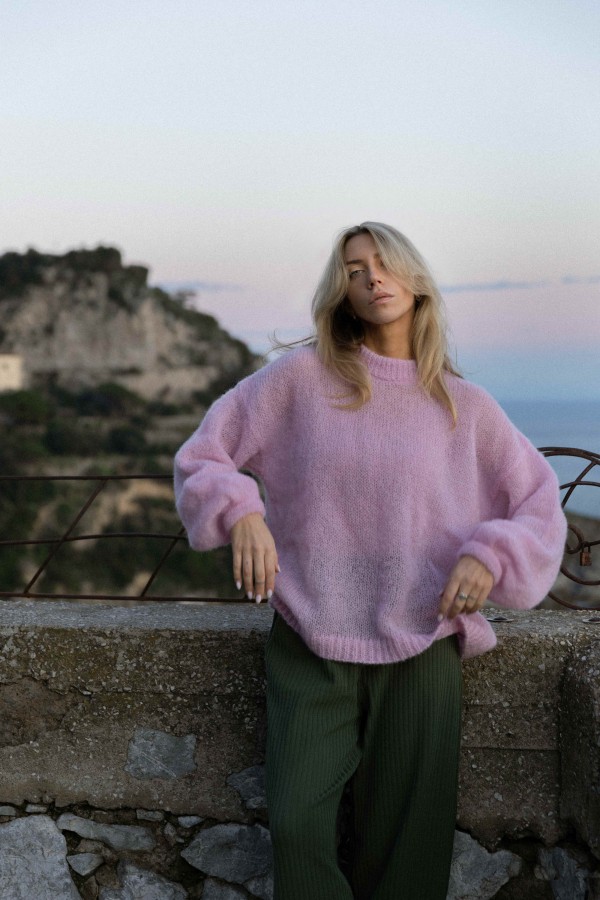 SALANIDA. MELODY MOHEROS MEGZTINIS