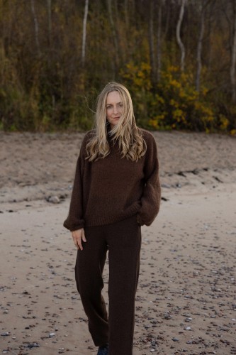 SALANIDA. MELODY MOHEROS MEGZTINIS