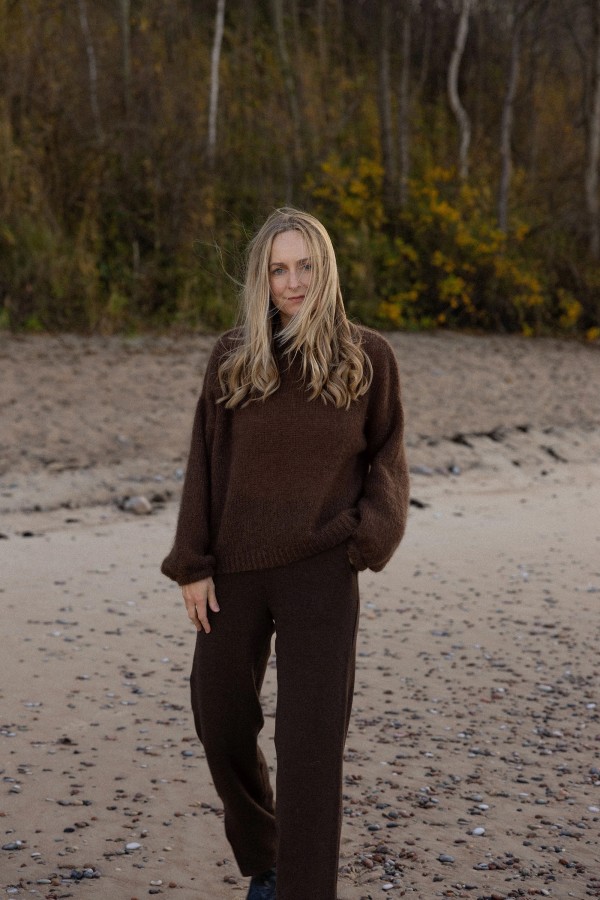 SALANIDA. MELODY MOHEROS MEGZTINIS