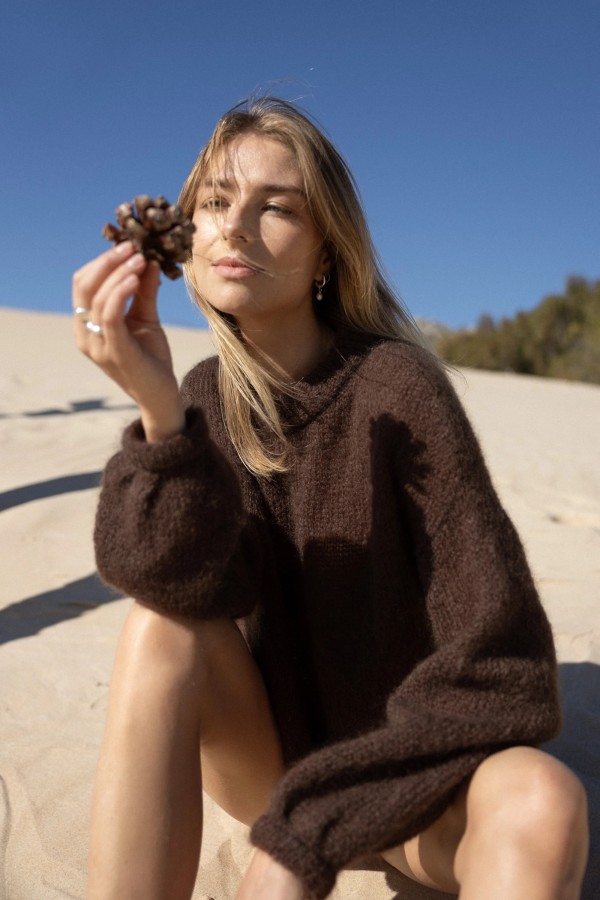 SALANIDA. MELODY MOHEROS MEGZTINIS