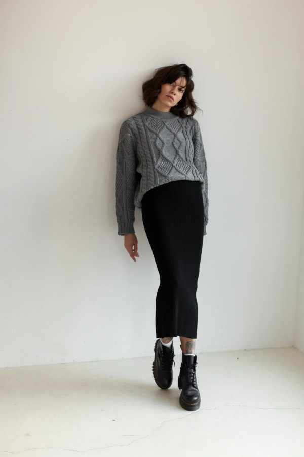 salanida. Nonna merino vilnos megztinis su pynėmis Pilkas