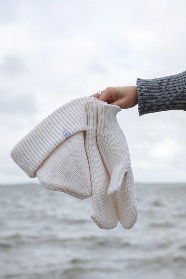 salanida. Rotondo merino unisex kepurė Balta salanida. Rotondo merino unisex kepurė Balta