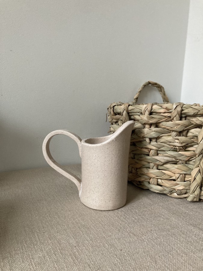 Sense of calm ceramics. Ąsotėlis