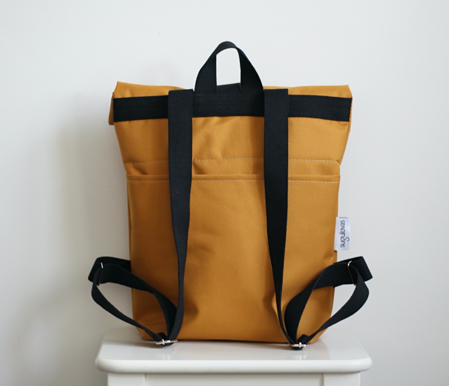 Sugulovas. GELTONA unisex kuprinė 