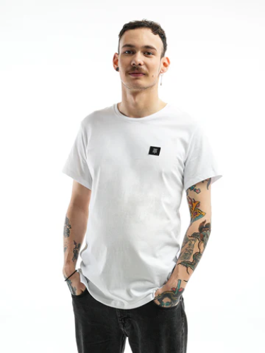 TRAM TRYS. WHITE BASIC T-SHIRT