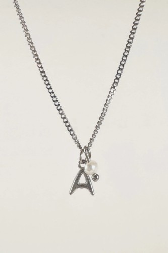 UGNES STORY. GRANDINĖLĖ SU RAIDE