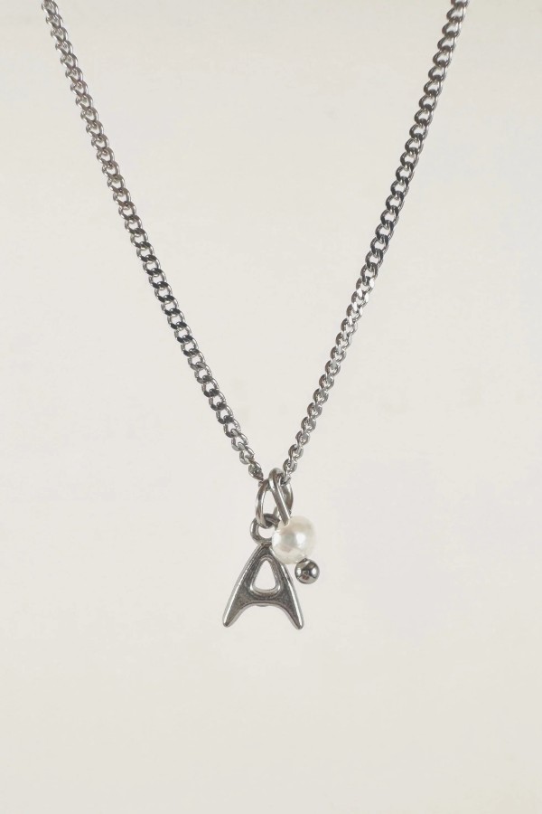 UGNES STORY. GRANDINĖLĖ SU RAIDE