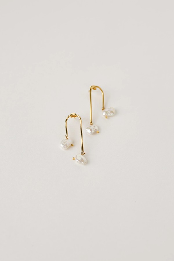 ugnes story. KABANTYS PERLŲ AUSKARAI ugnes story. KABANTYS PERLŲ AUSKARAI