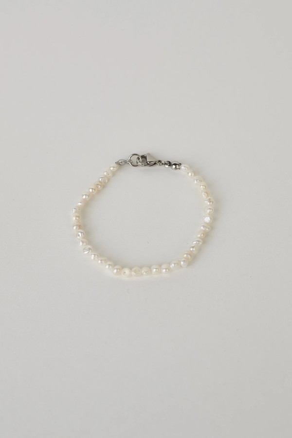 ugnes story. SMULKI BALTA PERLŲ APYRANKĖ ugnes story. SMULKI BALTA PERLŲ APYRANKĖ