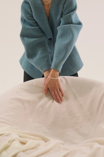 ugnes story. SMULKI BALTA PERLŲ APYRANKĖ