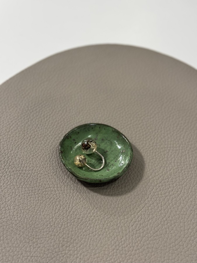 Varva. Dervos žiedas Varva. Dervos žiedas