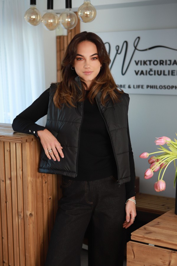 V&V. Anyžius striukinė liemenė