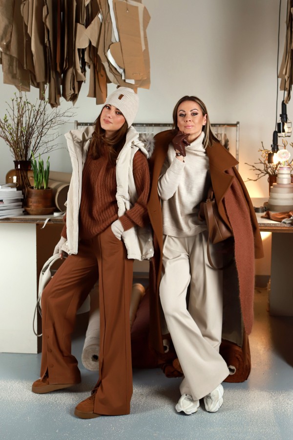 V&V. Chestnut megztukas