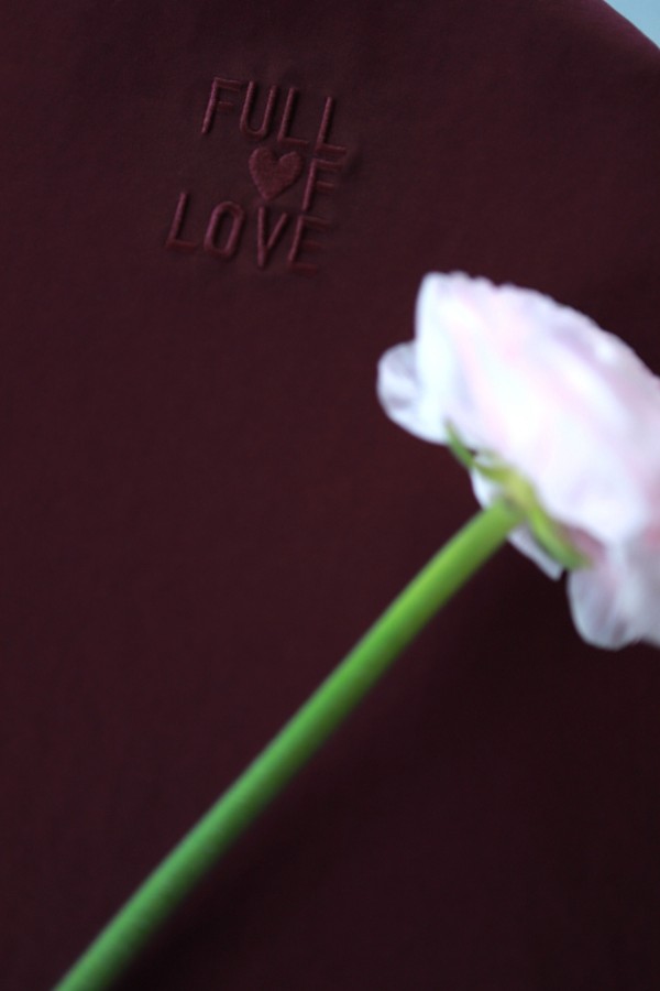 V&V. FULL OF LOVE marškinėliai