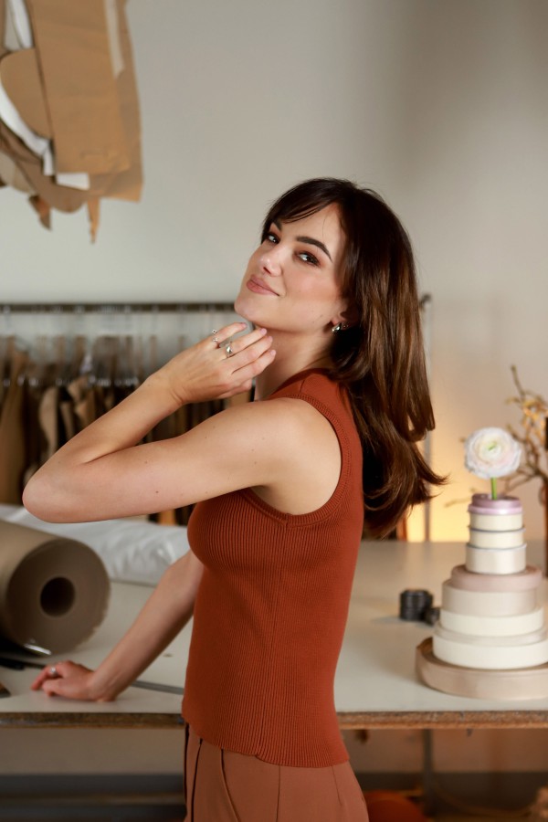 V&V. Hazelnut palaidinė