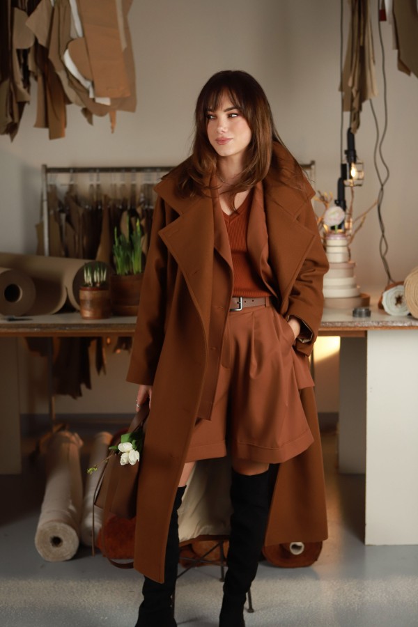 V&V. Hazelnut palaidinė