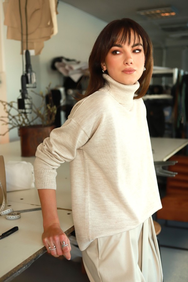 V&V. Lordas ivory merino vilnos megztukas