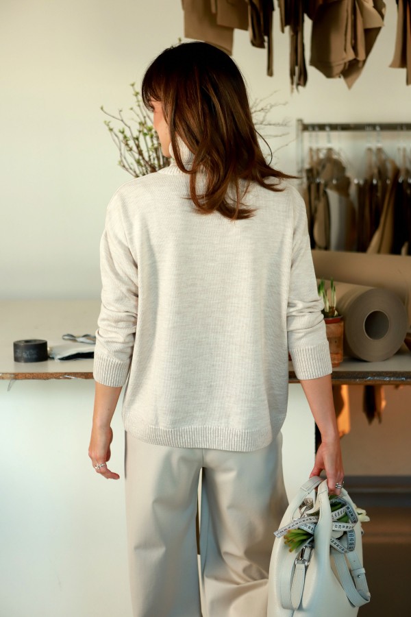 V&V. Lordas ivory merino vilnos megztukas