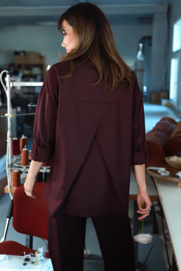 V&V. Merlot‘as marškinių tipo švarkas