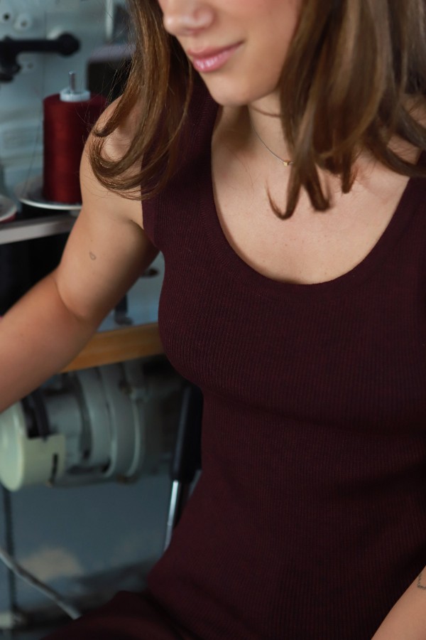 V&V. Ruby merino vilnos palaidinė 