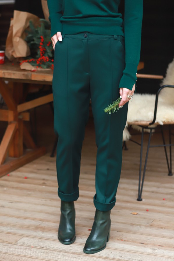 V&V. SMARAGDAS kelnės
