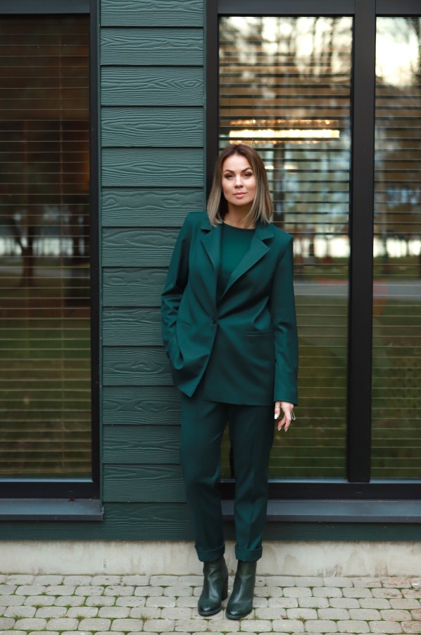 V&V. SMARAGDAS kelnės