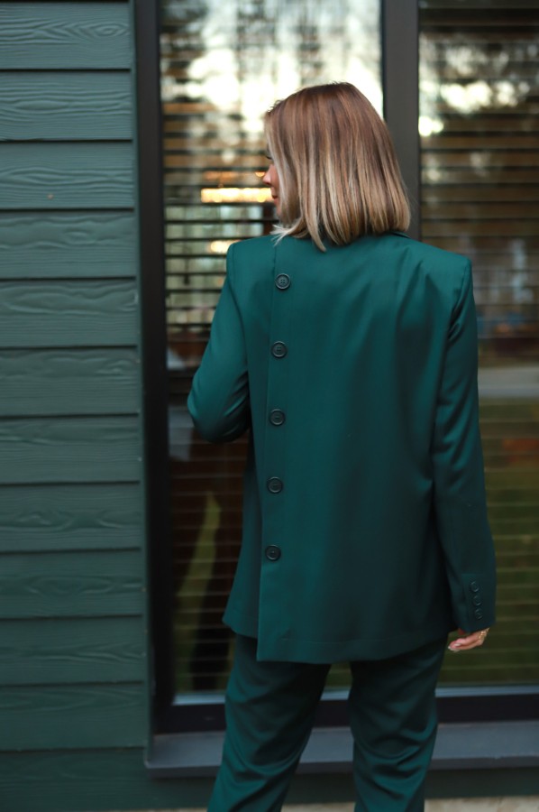 V&V. SMARAGDAS švarkas