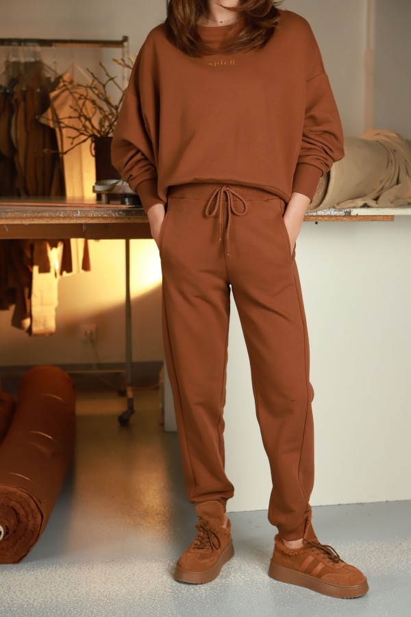 V&V. Spicy laisvalaikio kelnės