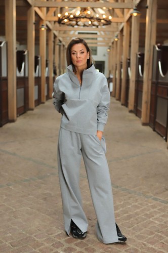 V&V. Titanas kelnės