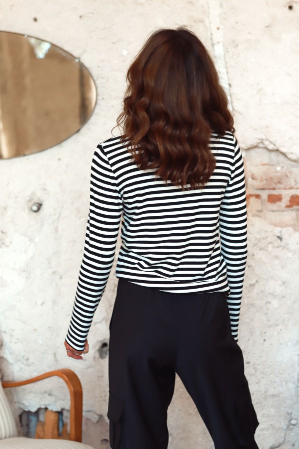 V&V. Zebro tango palaidinė