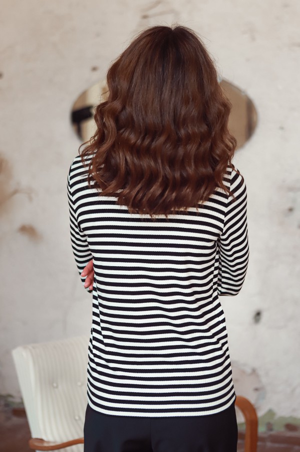 V&V. Zebro tango palaidinė