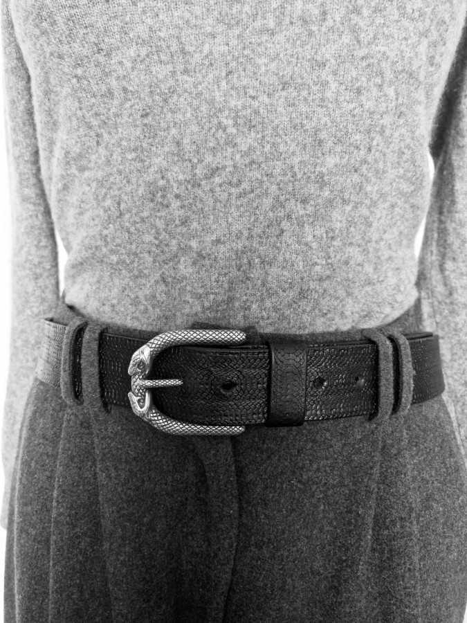 yuga. Juodas platus diržas OUROBOROS yuga. Juodas platus diržas OUROBOROS