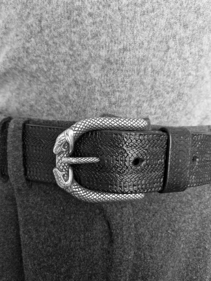 yuga. Juodas platus diržas OUROBOROS yuga. Juodas platus diržas OUROBOROS