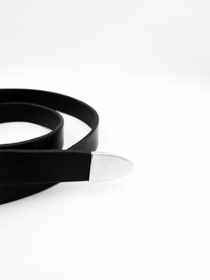 yuga. Juodas siauras diržas MINIMAL yuga. Juodas siauras diržas MINIMAL